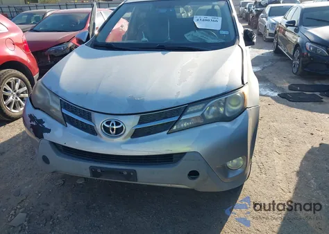 2014 Toyota Rav4 Xle z USA, uszkodzony, nr VIN JTMWFREV0ED029077
